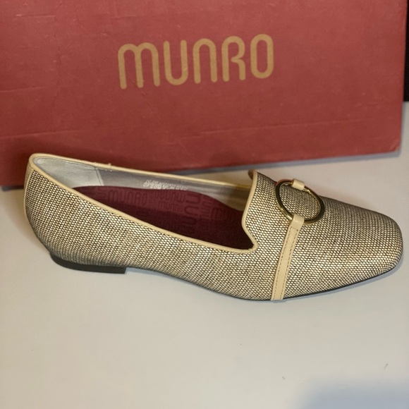 New | Munro‎ Sunisa Women Elegant Beige Comfort Flat Loafers, size 10.5W - Picture 7 of 12